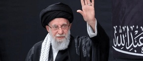 رهبر معظم انقلاب اسلامی در دفتر کارشان به شهادت رسیدند