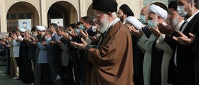 شکوه نماز عید فطر به امامت رهبر معظم انقلاب اسلامی